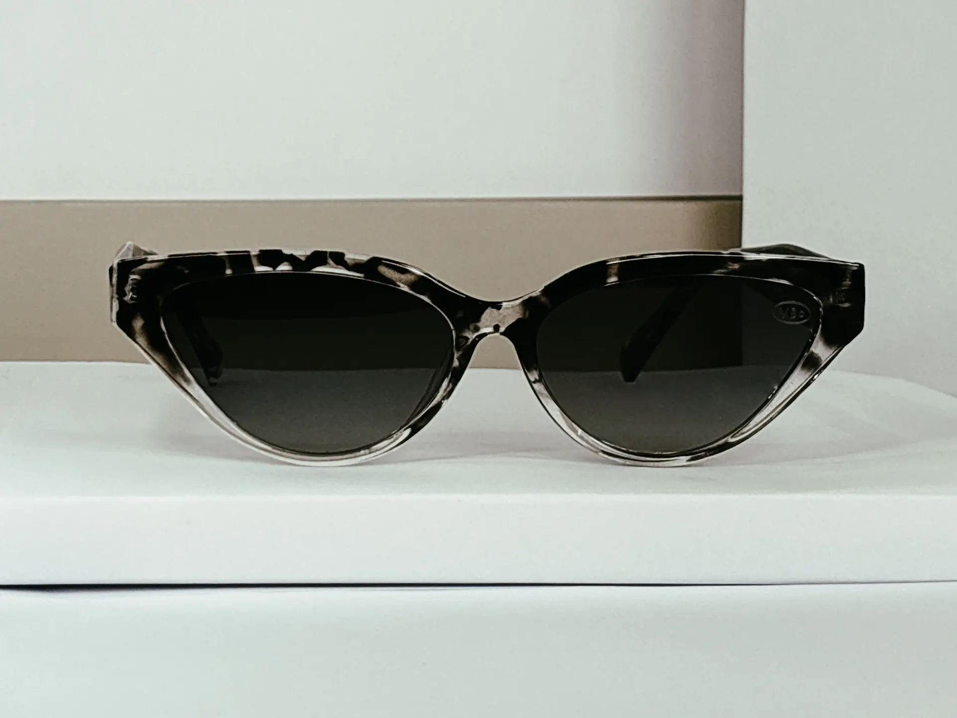 VeeBo Gatinho Mármore