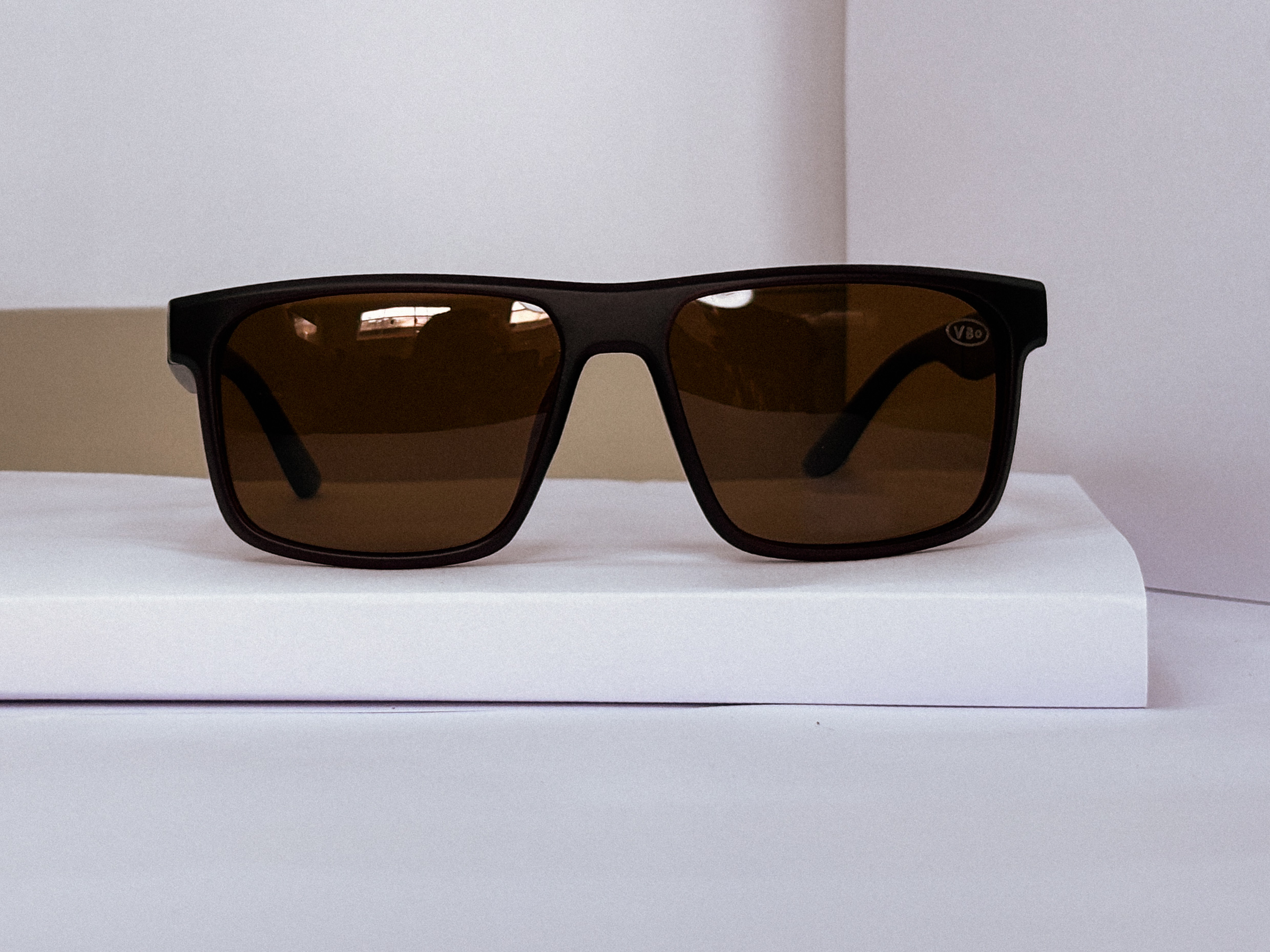 Veebo Impacto Marrom